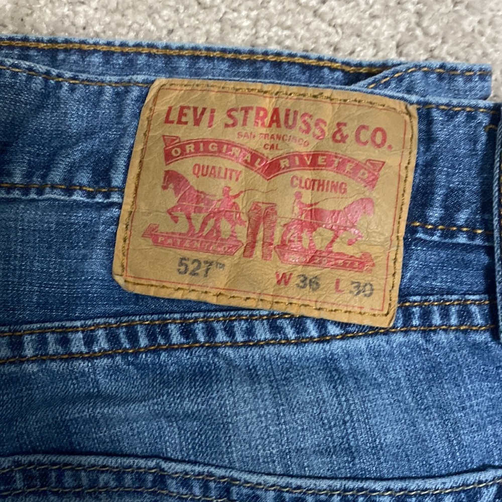 Men’s 527 Levi Jeans - Picture 3 of 9